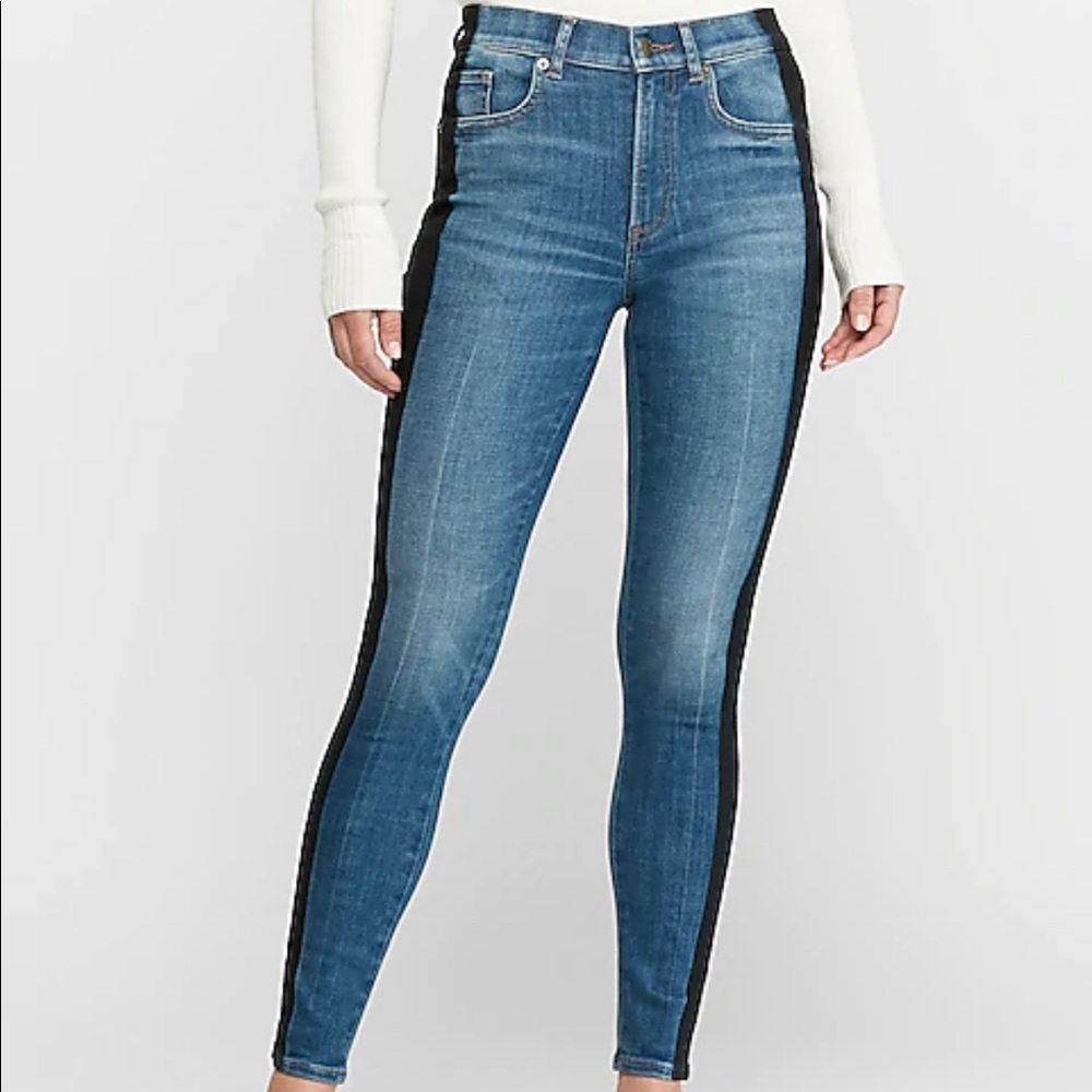 High rise black stripe ankle legging